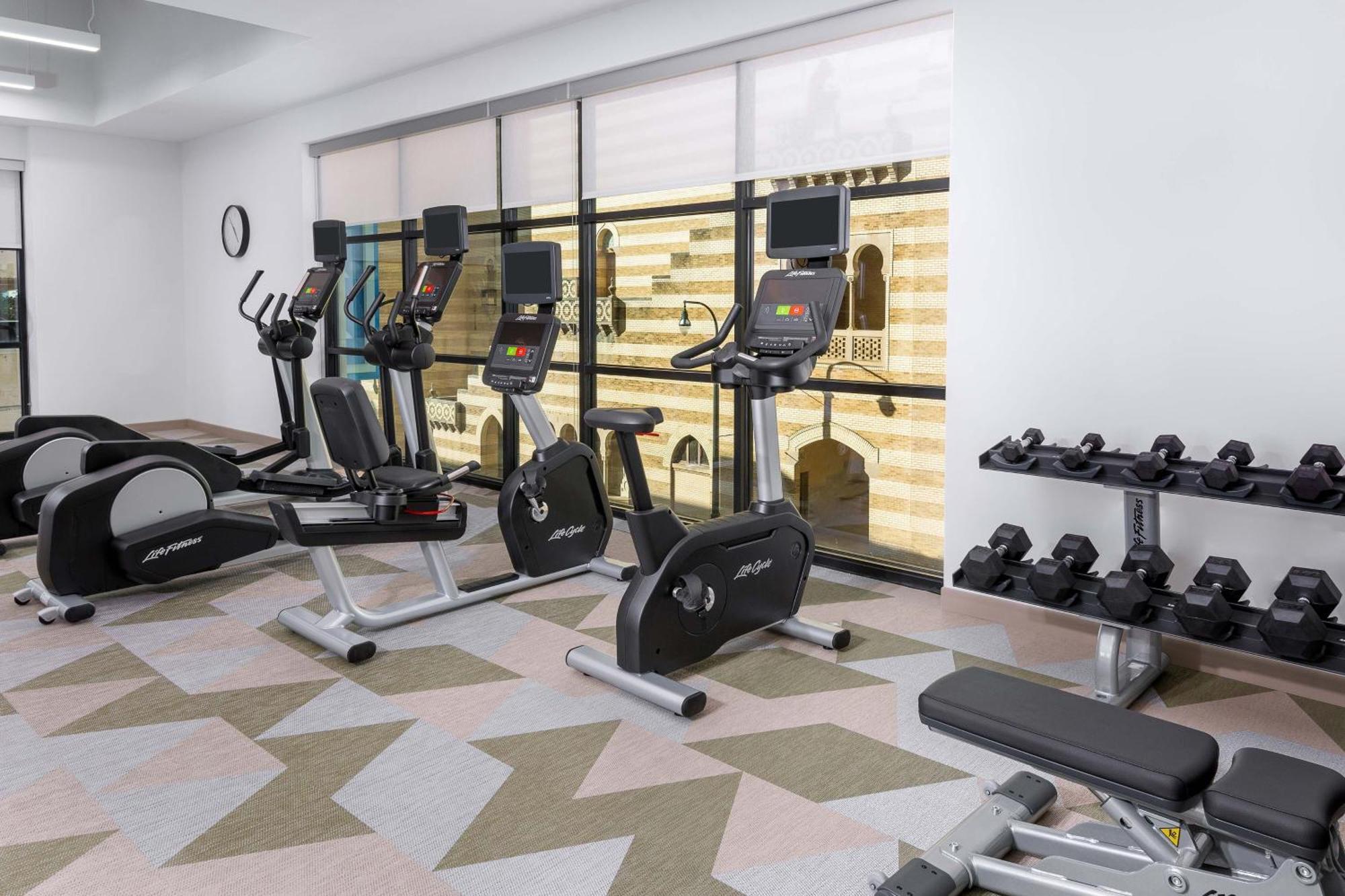 Courtyard By Marriott Atlanta Midtown Ξενοδοχείο Εξωτερικό φωτογραφία